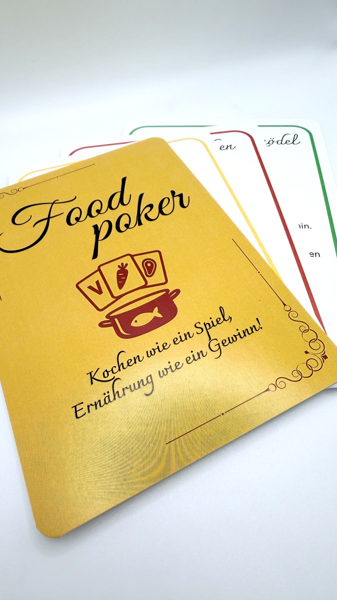 FoodPoker im Alltag – Paar kocht gemeinsam mit den Rezeptkarten